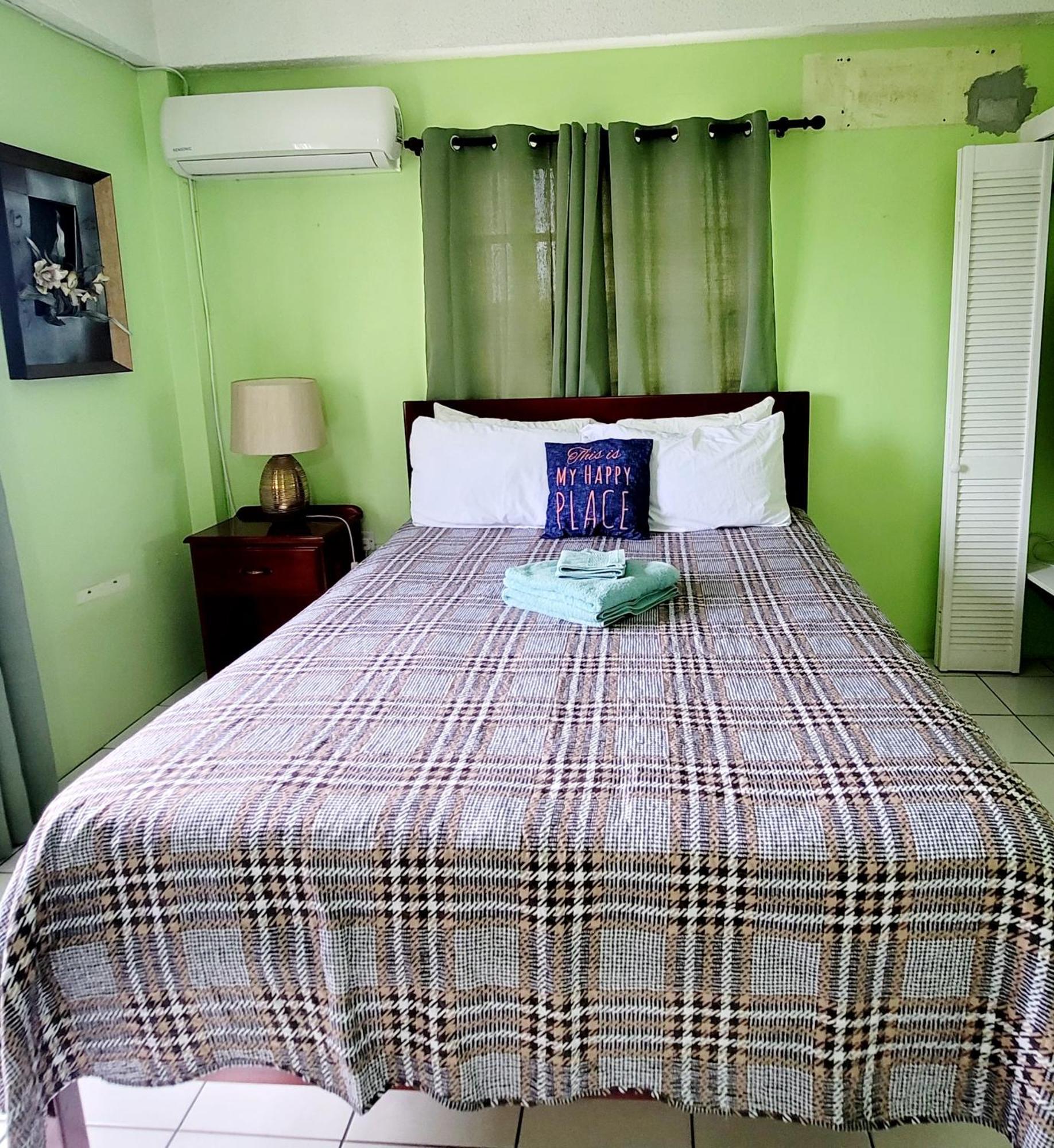 Silver View Apartments St. George's المظهر الخارجي الصورة